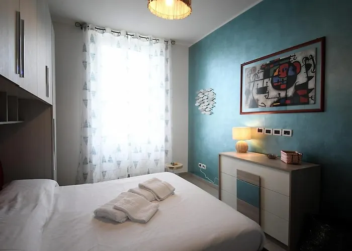 Casada - Ampio Con Vista Mare Nel Cuore Di * Vado Ligure