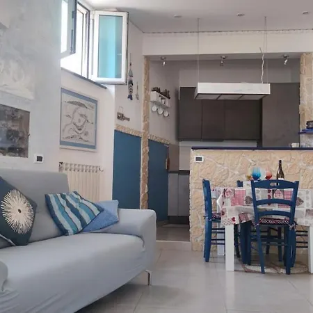 Casada - Ampio Con Vista Mare Nel Cuore Di شقة