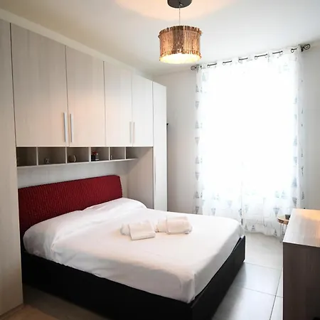 Lejlighed Casada - Ampio Con Vista Mare Nel Cuore Di Vado Ligure